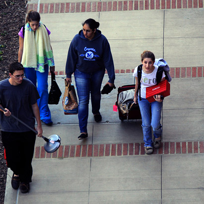 894 UCLA Applicants Mistakenly Get Admissions Letters